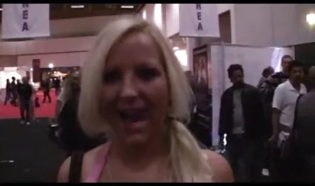 કોઈ સુંદર ભાવનાપ્રધાન હાર્ડ અશ્લીલ પોર્ન ક્રિસમસ સગડી