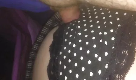 કાળી સેક્સ સાથે આરબ છોકરી આપે છે deepthroat અને રફ fucked