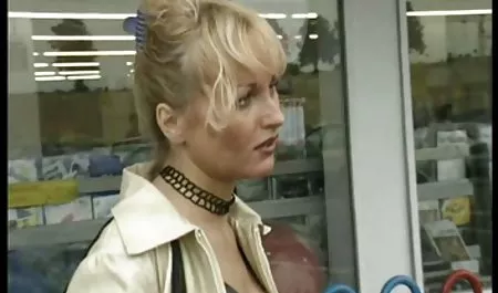 પાર્ટી વાહિયાત વરસાદ માં પોશાક