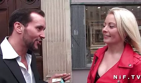 મોડેલ એલેના Berkova વાહિયાત