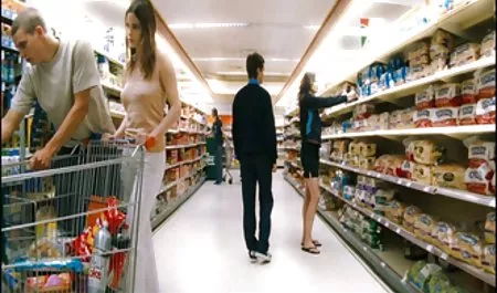 Shorthair અતીશય કામોત્તેજક છોકરી વાહિયાત તેના પતિ સાથે પૂરતી ન મળી શકે તેની ટોટી