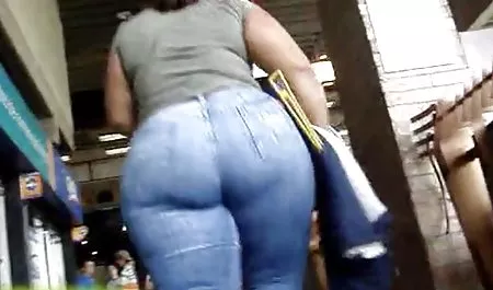 ગોળમટોળ ચહેરાવાળું હાથ થી વાહિયાત pantyhose ચોદવુ