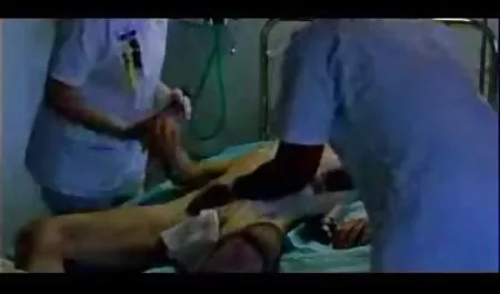 હોટ karlee grey મેળવવામાં તેના pussy વિશાળ massagist વાહિયાત ટોટી દ્વારા fucked -