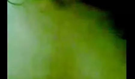 કલાપ્રેમી Masturbates સેક્સ વાહિયાત વિડિઓ અને પછી ડિક sucks