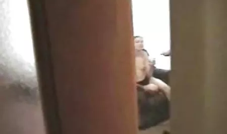 ખૂબ જ પોર્ન વાહિયાત ઓનલાઇન જૂની ગ્રેની સોનેરી ગળે બે Dicks