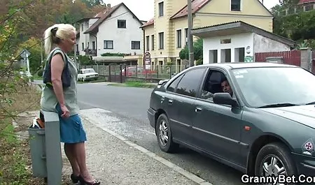 બચ્ચાઓ ગળી મોટા Dicks પર અસામાન્ય વાહિયાત આંતર વંશીય બહુ બધી વાર ચોદવુ પાર્ટી