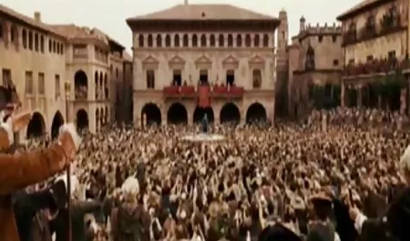 ભૂખ્યા બગાસું ખાવું લેસ્બિયન સાથે મોટો નકલી લોડો બોબલા વાહિયાત