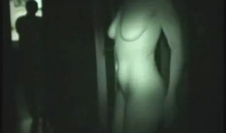 Yanks વિલો વાહિયાત જંગલ માં ખાલી સેક્સી