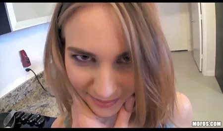 ક્લાઈન્ટ અશ્લીલ hayloft વેલેન્ટાઇના Nappi જરૂરિયાતો 2 ડિપ્લોમા