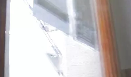 તોફાની સેક્સ સાથે સ્ત્રી શાળા છોકરી આંતર વંશીય