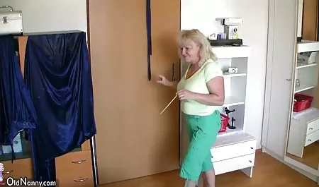 હું સુપર વાહિયાત થોડી નર્વસ મારા વિશે પ્રથમ હાથ થી ચોદવુ જોય