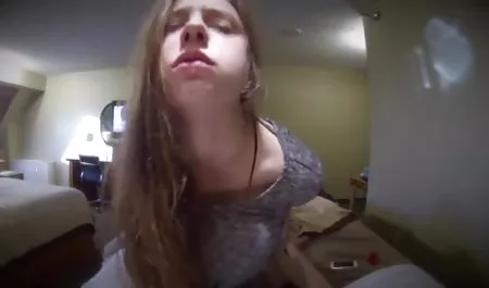 કેન્ડી બિલાડી અને ક્રિસ્ટીના લી શેર લોડ પછી ઓનલાઇન વાહિયાત વીર્ય