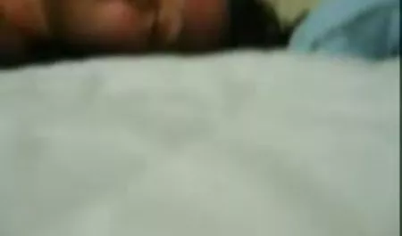 છોકરી કેટલાક મજા પર !!! ઓનલાઇન વાહિયાત