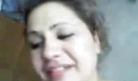 છોકરો ભારતીય વિદ્યાર્થીઓ વાહિયાત moms