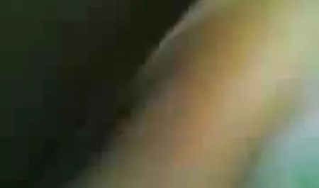 સ્માર્ટ કિશોર પર વેર લે છે બીએફ દ્વારા seducing તેમના ઉદાર ડેડી સૌમ્ય વાહિયાત