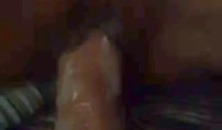 યુવાન દંપતિ વાહિયાત ઘરે વિડિઓ વેબકેમ સેક્સ 2