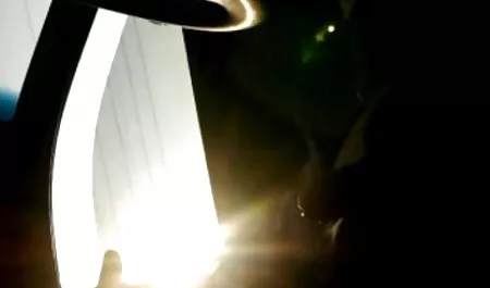 સુંદર શ્યામા Suck વાહિયાત ચહેરાના હાર્ડ ચોદવુ