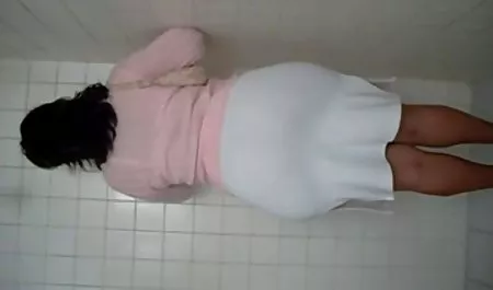 બી પોર્ન સુપર વાહિયાત લેટિના