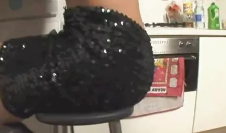 પત્ની વાહિયાત પર એક છુપાયેલા કેમેરા