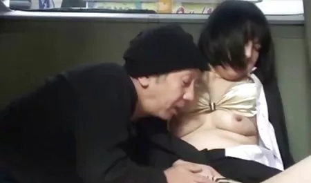 આ Stripper અનુભવ - સારાહ મધમાખીઓ વાહિયાત ઓટો ચુસવું મોટો લોડો